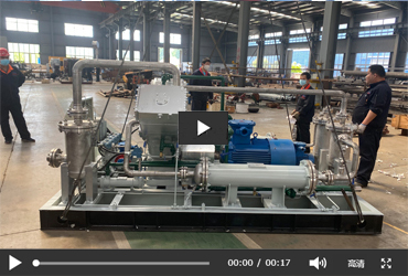 V型壓縮機(jī)發(fā)車現(xiàn)場